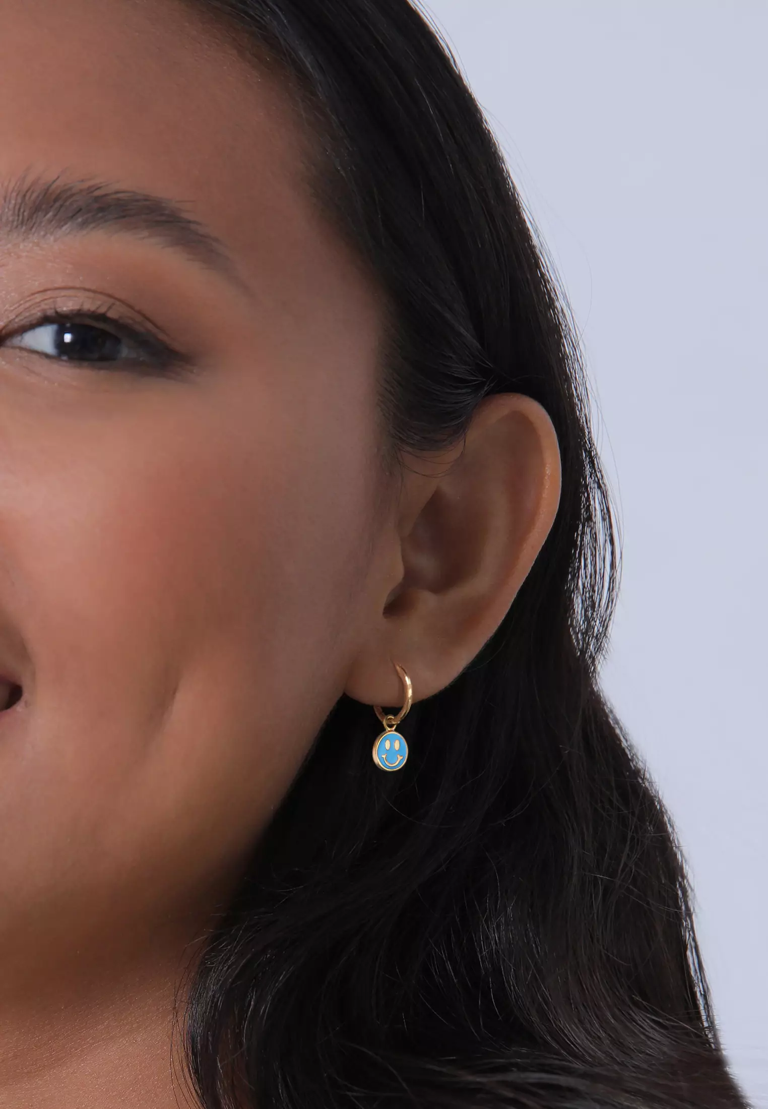 Earrings Platelet Smiley Blue Enamel Gold Plated