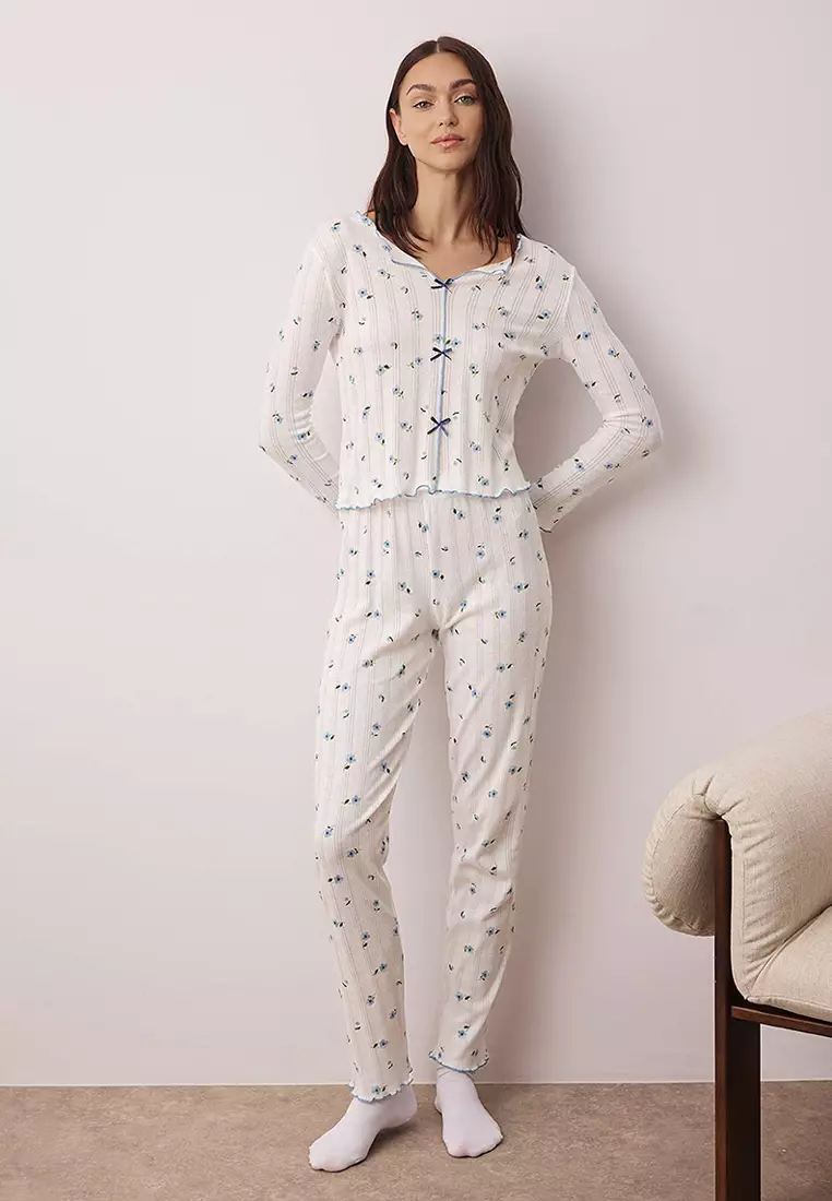 White Blue Floral Ribbon/Bow Ribbed/Pointel Knitted Pajamas Set