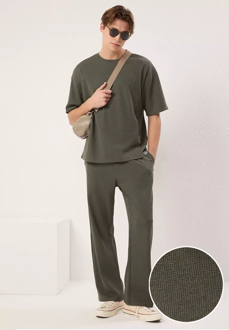 Khaki Oversize/Wide Cut Textured Tracksuit TMNSS25EM00010