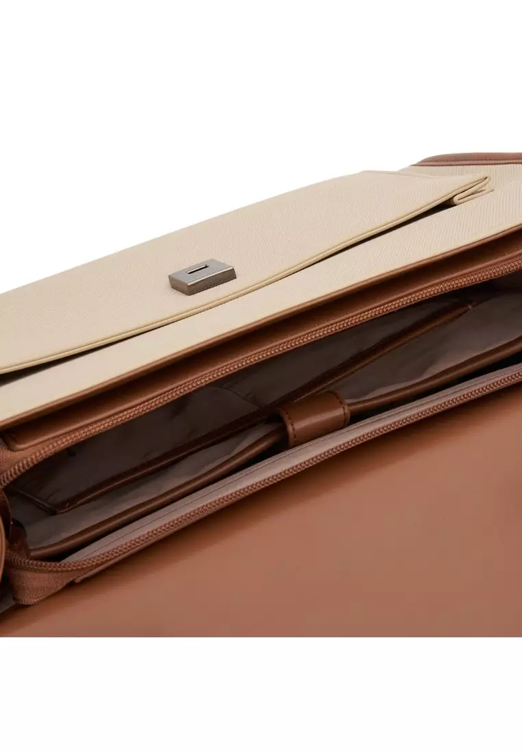 Tracey Urban Canvas Messenger Bag