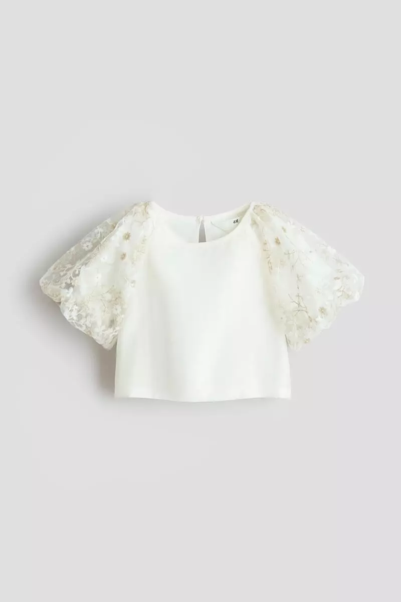 Puff-sleeved blouse