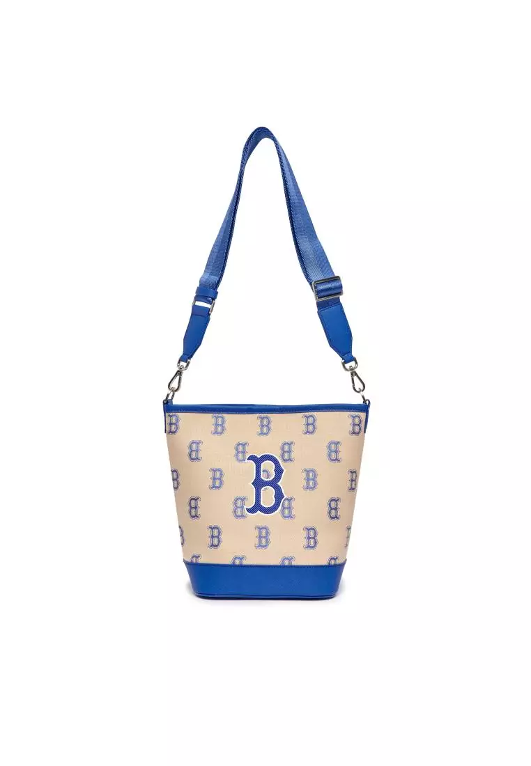 [MLB ] Big Classic Monogram JQD Bucket Bag ★大人気★ ☆送料・関税込☆MLB☆Big Classic Monogram JQD Bucket Bag