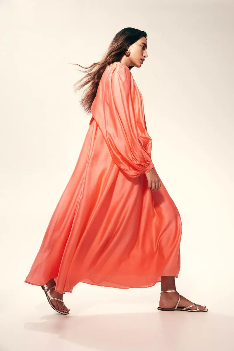 Voluminous maxi dress