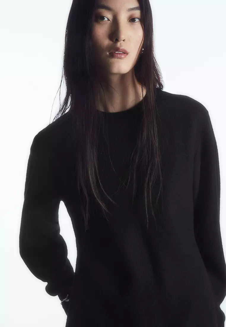 Cos discount black jumper