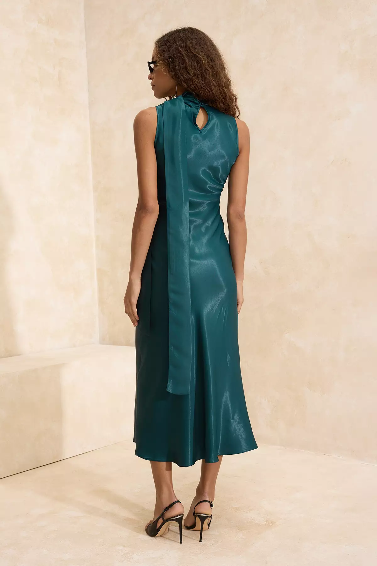 Emerald Green Scarf Detailed Satin Midi Stylish/Evening Dress Tprss26El29