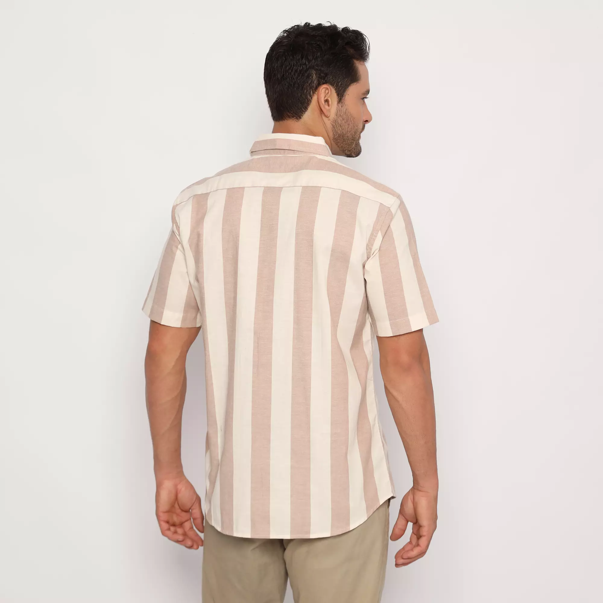 Platini Kemeja Motif Salur Pria Lengan Pendek Katun Oxford Coklat Muda 73337