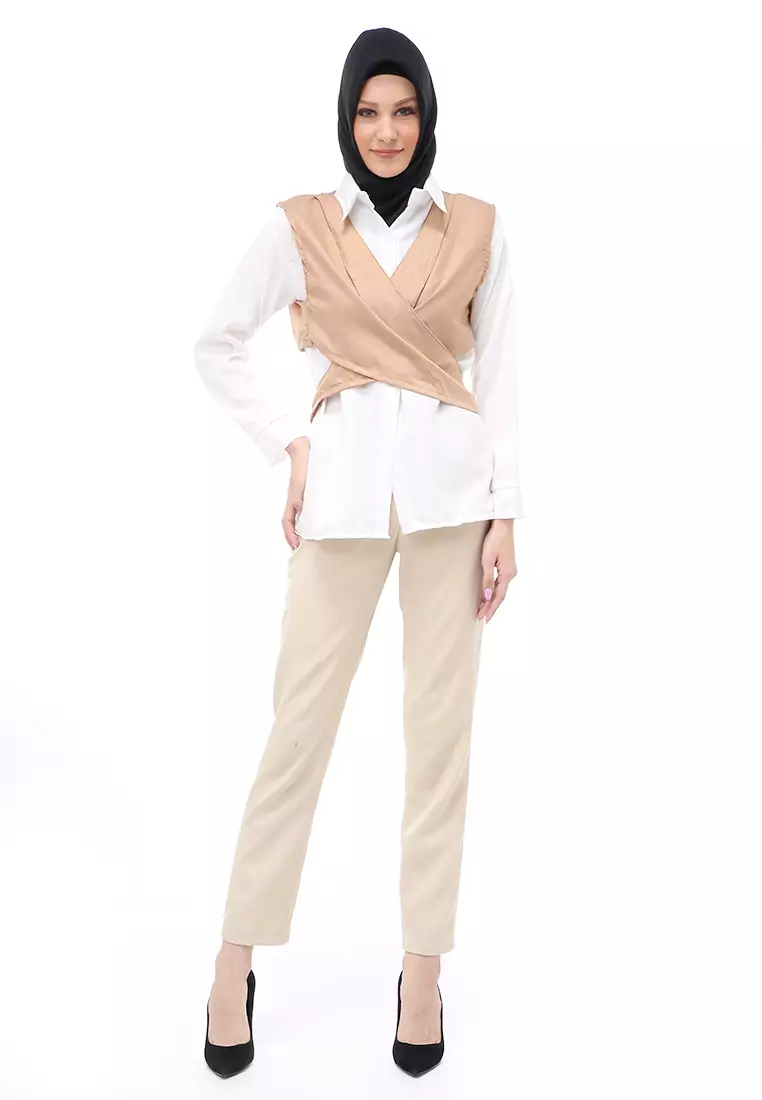 Atasan Blouse Long Sleeve Wanita Muslimah Motif Polos Regular Fit - Mocca