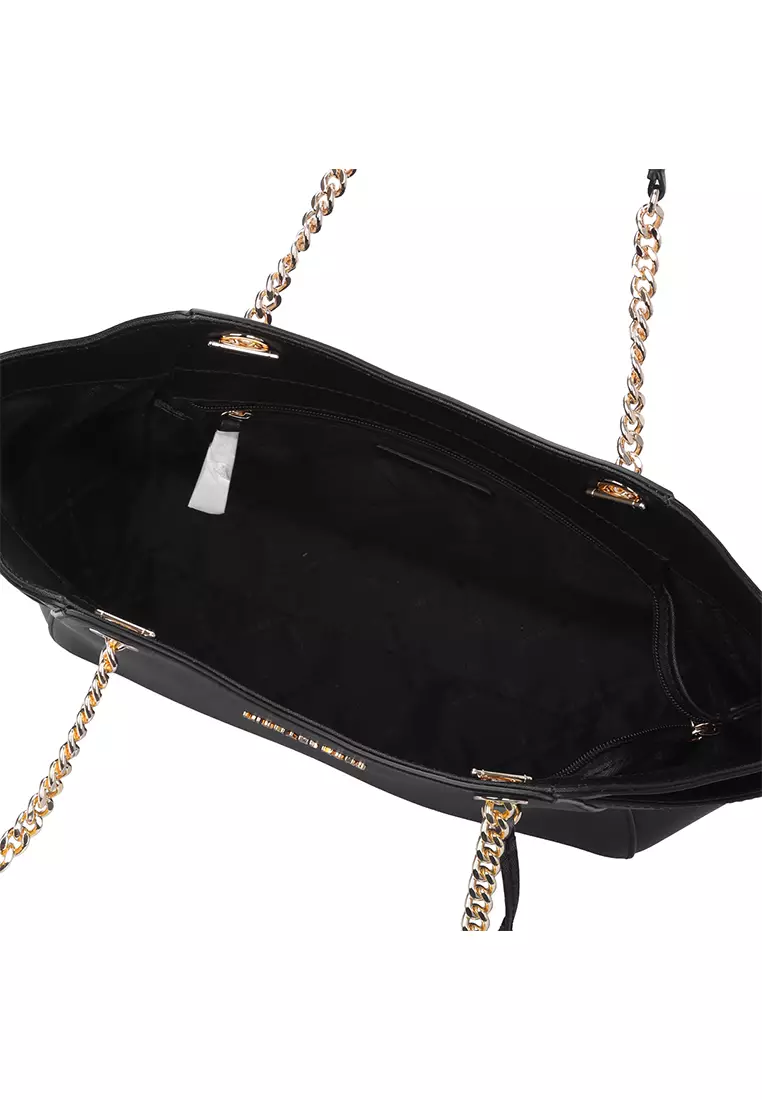 Jet Set Large Signature Logo Shoulder Bag In Black 35T5GTVT3L