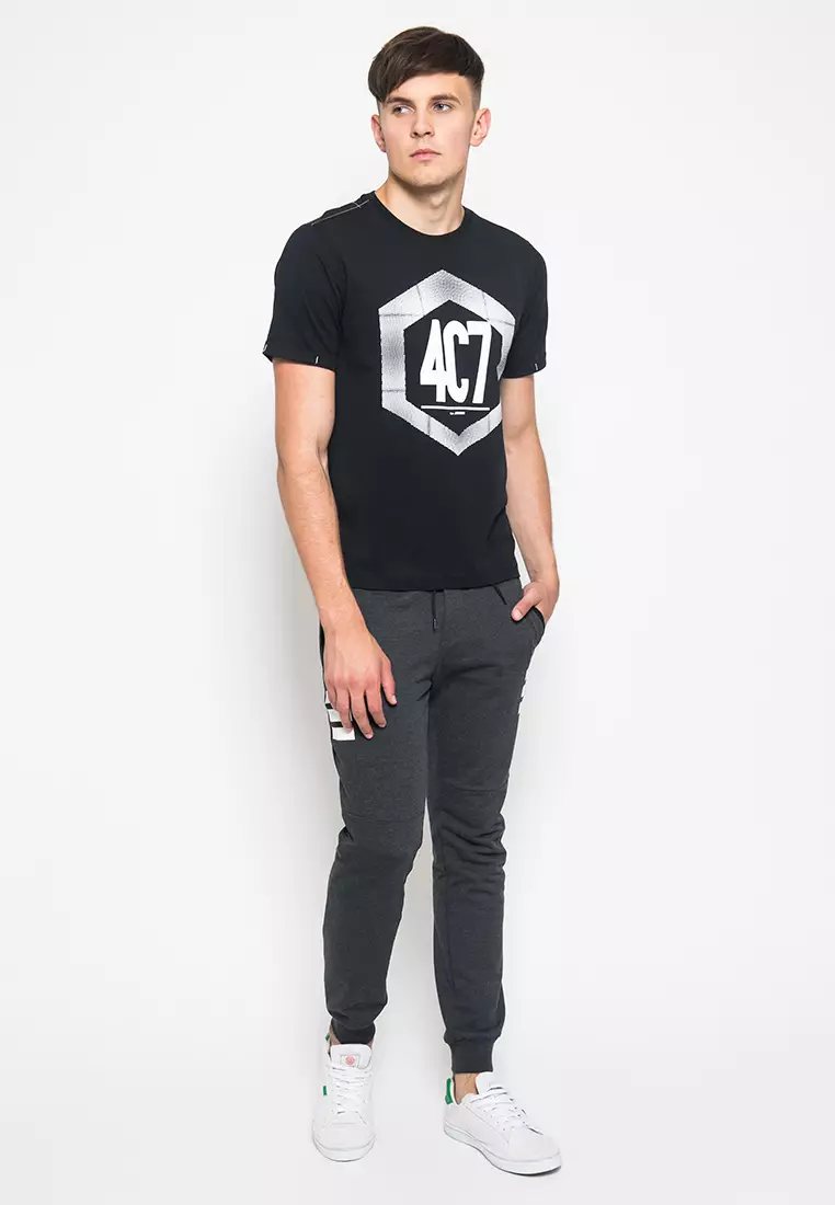 Johnwin Slim Fit - Kaos Casual - Warna Hitam - Sablon - Lengan Pendek