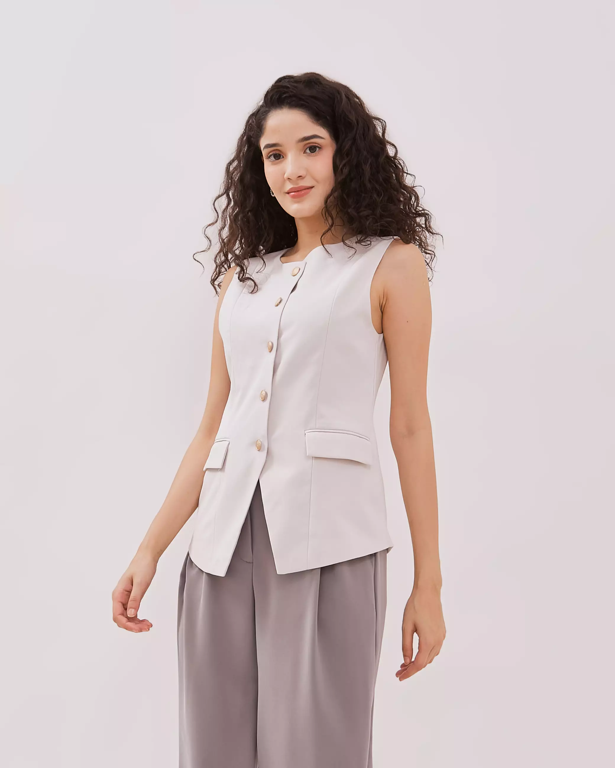 Urban Exchange Aruna Cream Round Neck - Sleeveless Outer Atasan Vest Cream Warna Cream