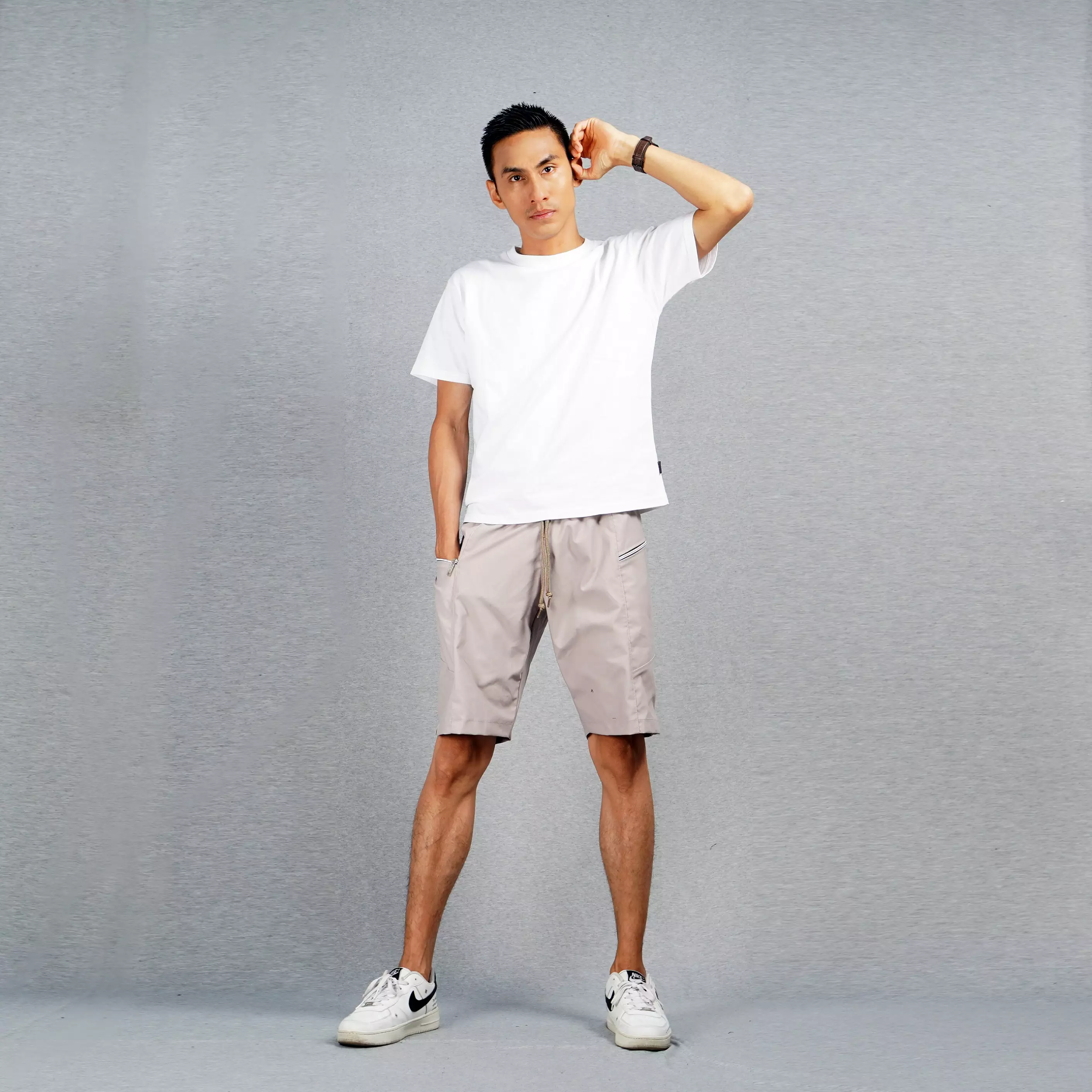 XYAN Short Chino Pants Short Pants with Pocket Zipper Celana Pendek Santai Pria Celana Pendek Chino - BEIGE
