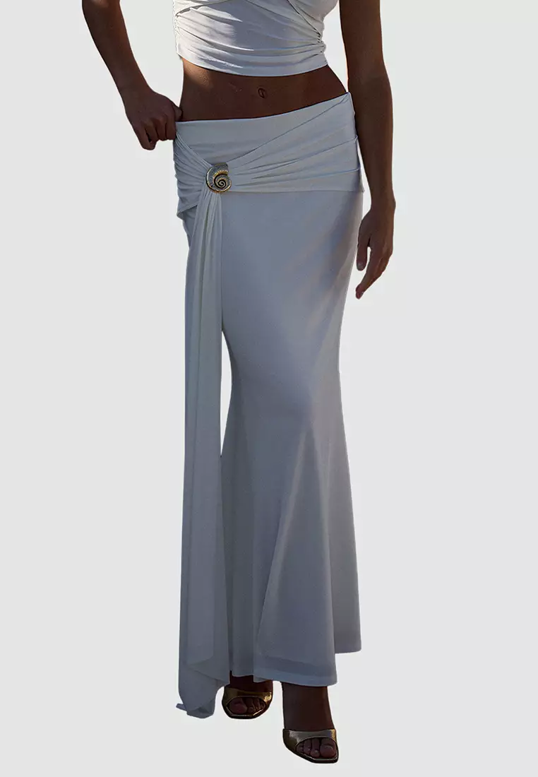 Limited Edition White Body Fitted Knitted Long Skirt with Accessory Detail Tprss25Et00004