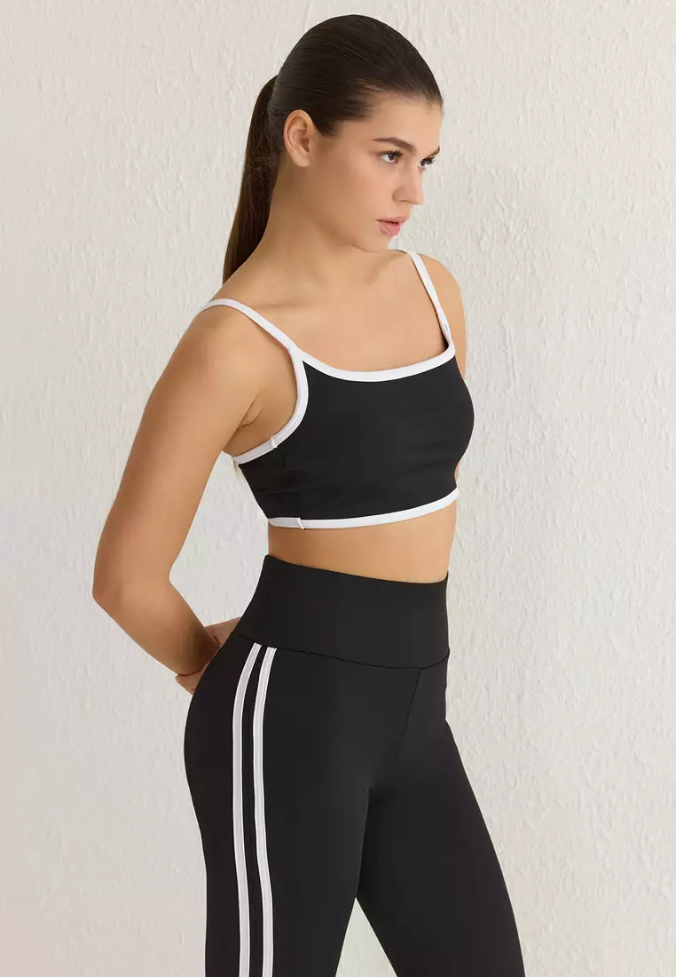 Piping Detail Sports Bra