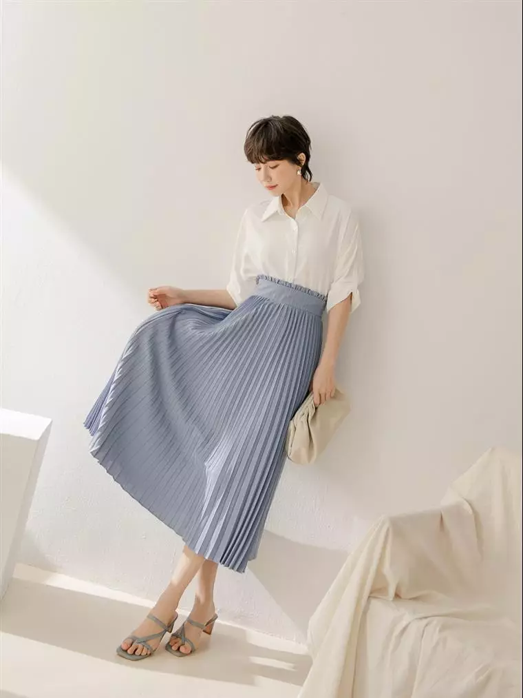 pleated chiffon maxi skirt blue