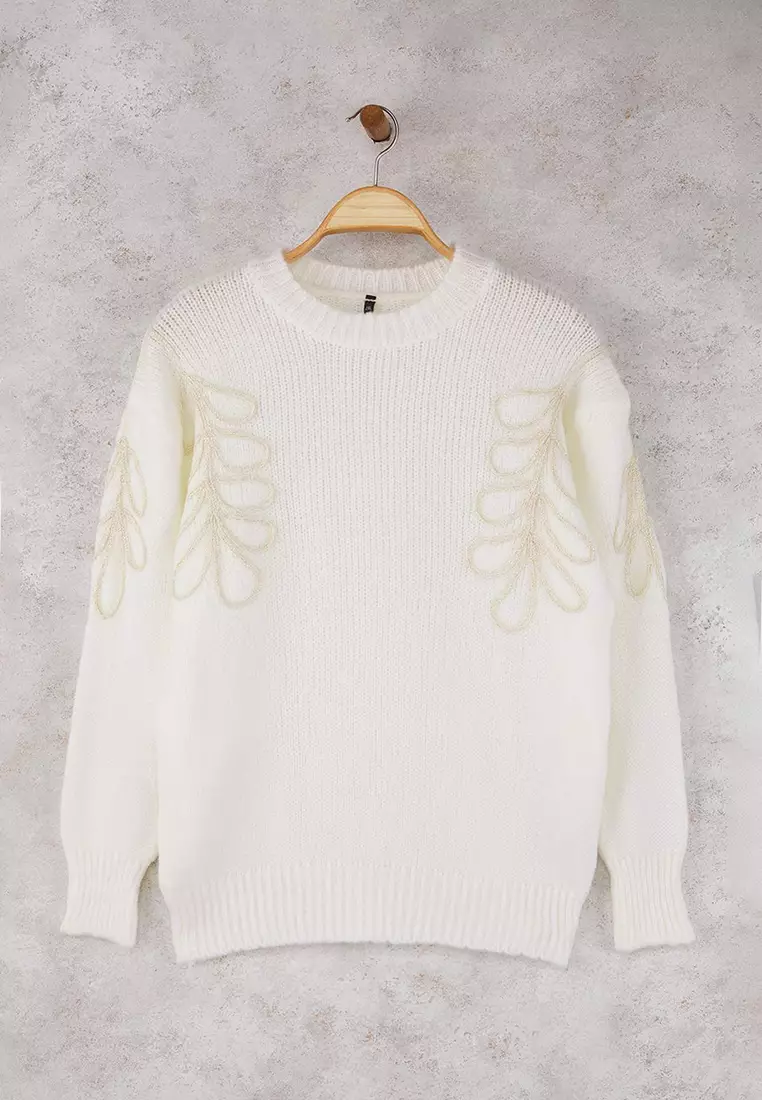 Glittery Embroidery Detailed Soft Feeling Knitwear Sweater