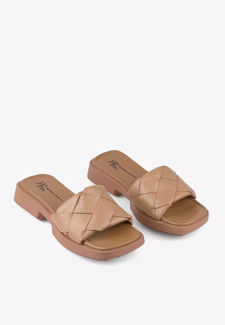 Sandal Platform Slip on Wanita L.Tara - Fransisca Renaldy
