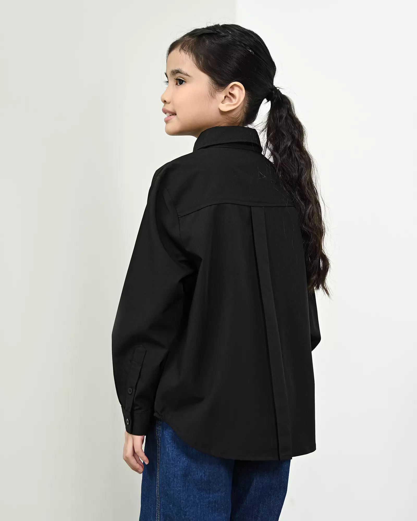 Geulis.id MAPLE SHIRT - Black