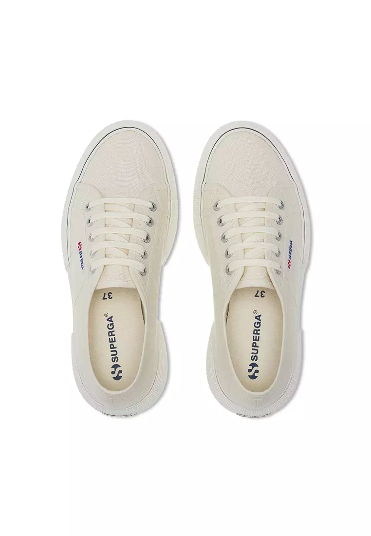 Superga on outlet line