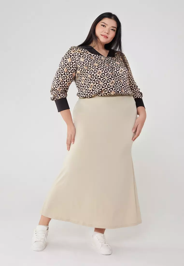 Plus size fit and flare outlet skirt