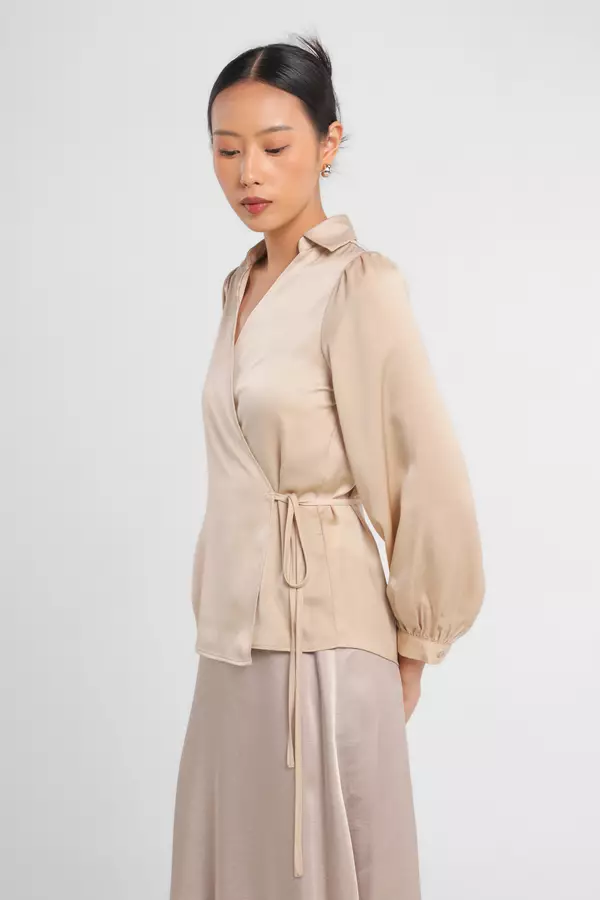 Minimal x Marsha Aruan - Shasia - Kemeja Wrap - Light Beige Colour Beige_Light
