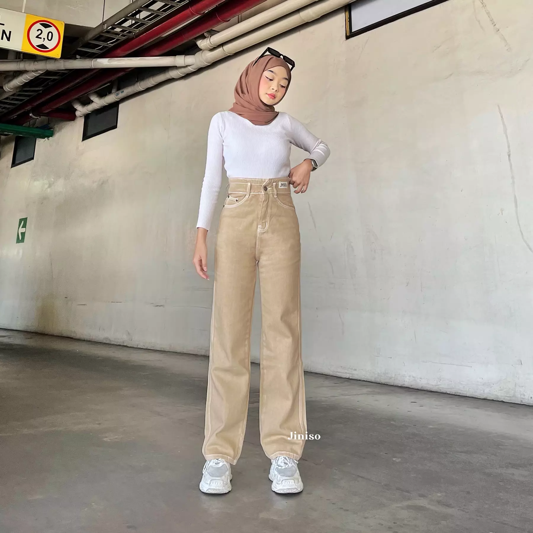 Ultra Highwaist Loose Jeans 227 LEVEL UP