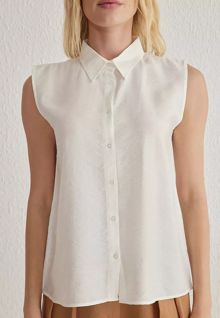 Sleeveless Shirt