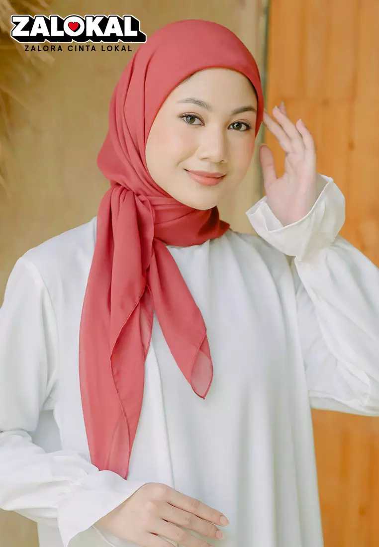 Polly Cotton (Hijab Segiempat Bella Square) Punch