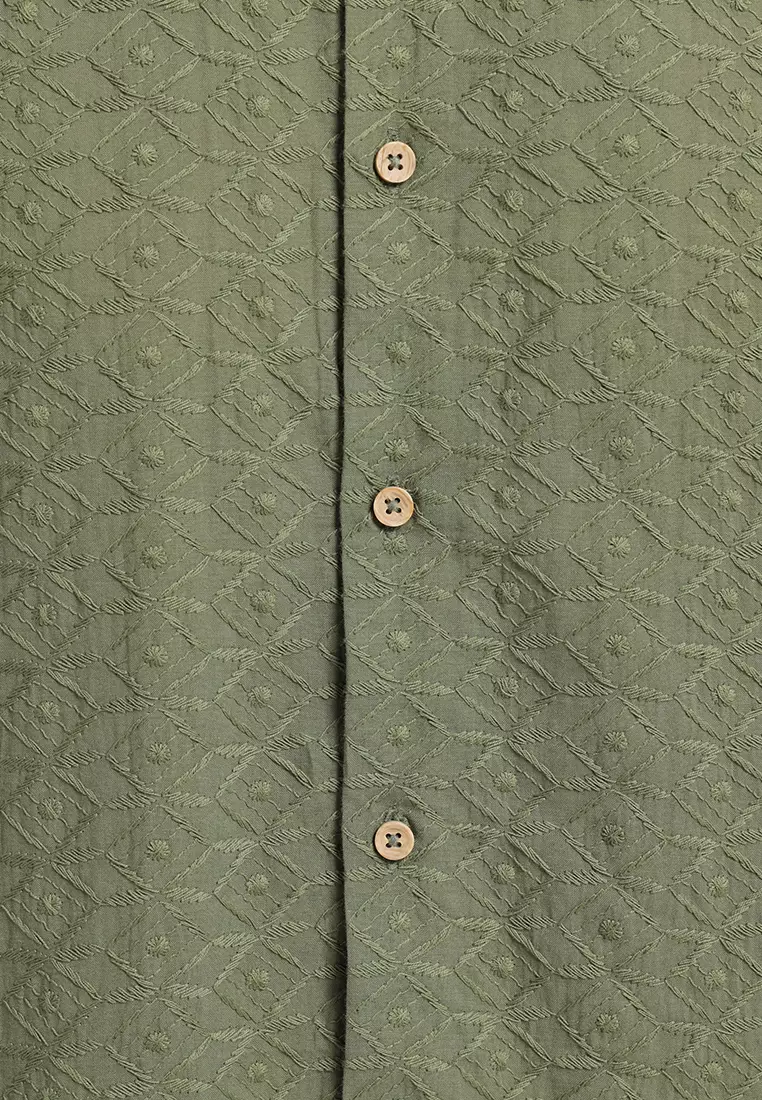 MANZONE X Adipati Dolken - Kemeja Koko Lengan Panjang Pria Ziya Comfort Fit - Sage Warna SAGE