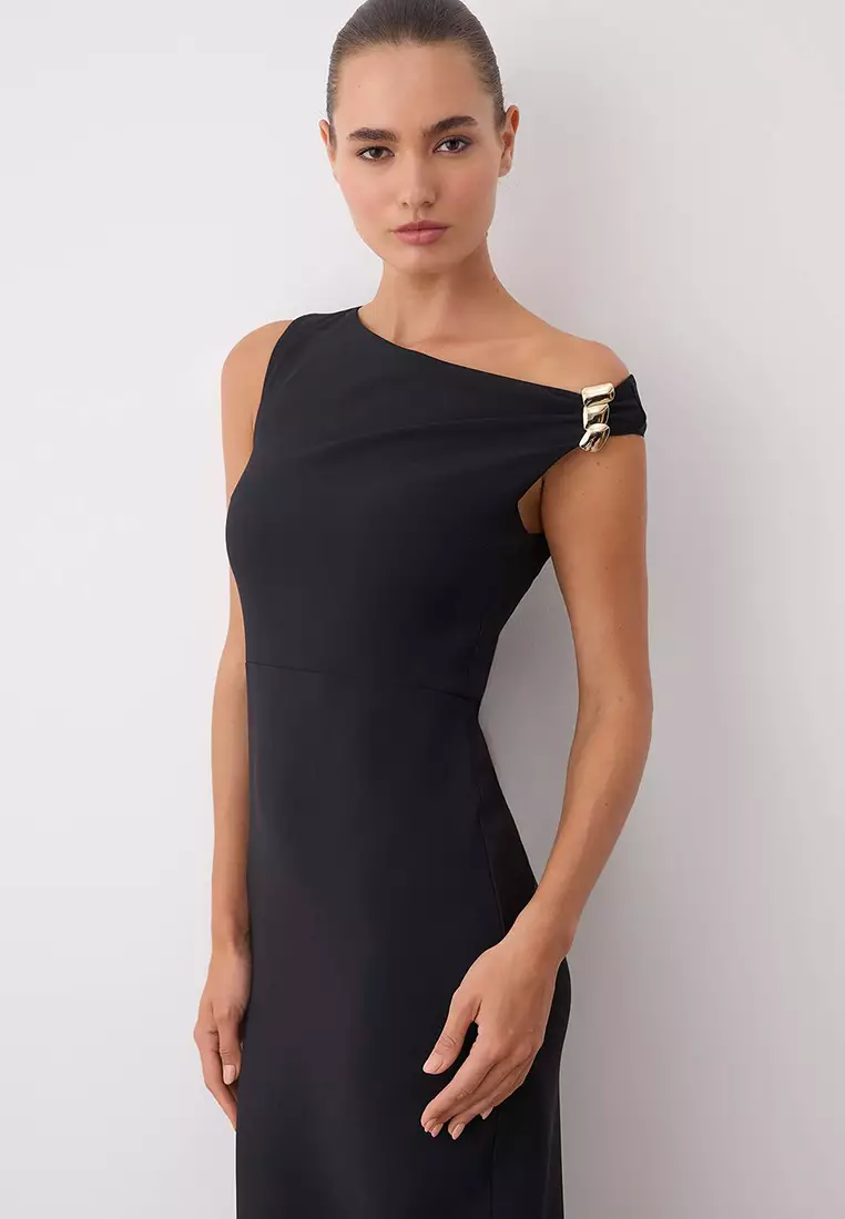 Black Straight Accessory Detailed Woven Finike Maxi Evening Dress & Homecoming Dress