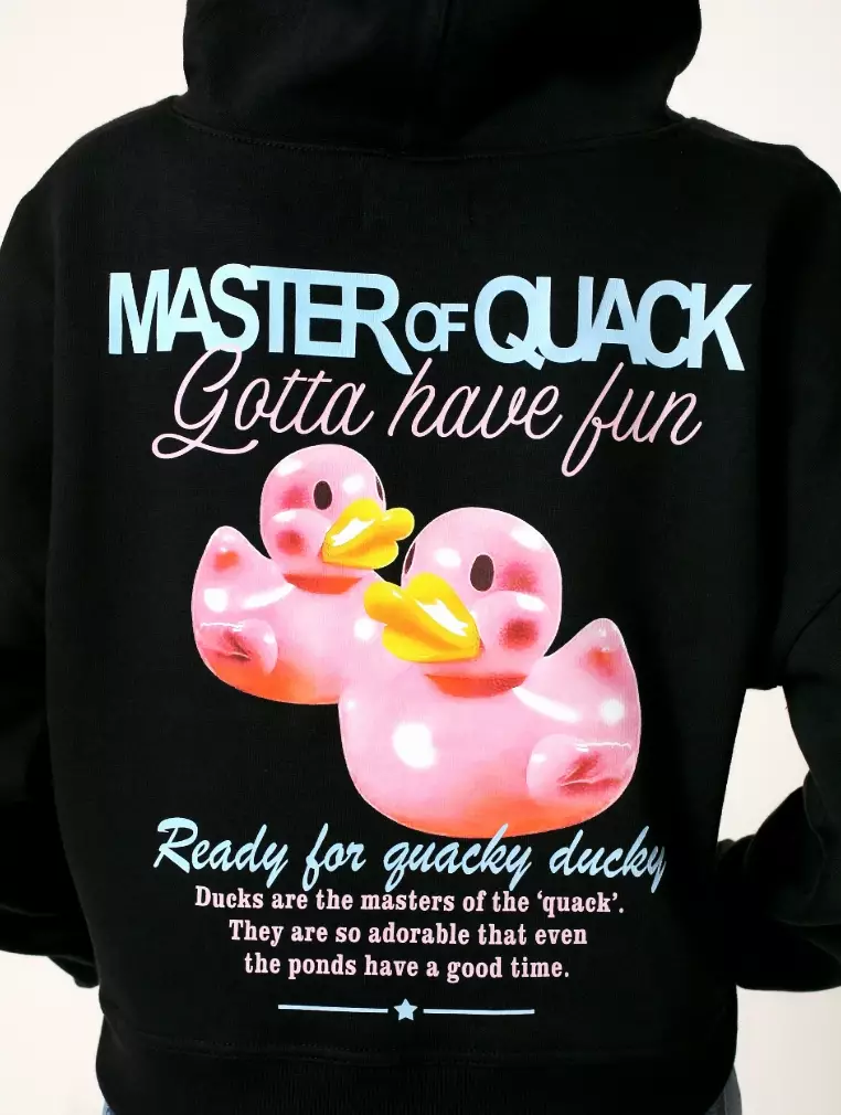 TONIQUE Crop Hoodie Katun Wanita Hitam Pekat DAISY Women's Cotton Regular Fit Crop Hoodie Black