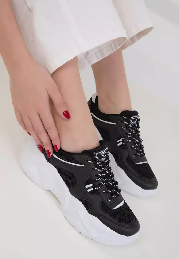 Black-White Women's Sneaker 20574