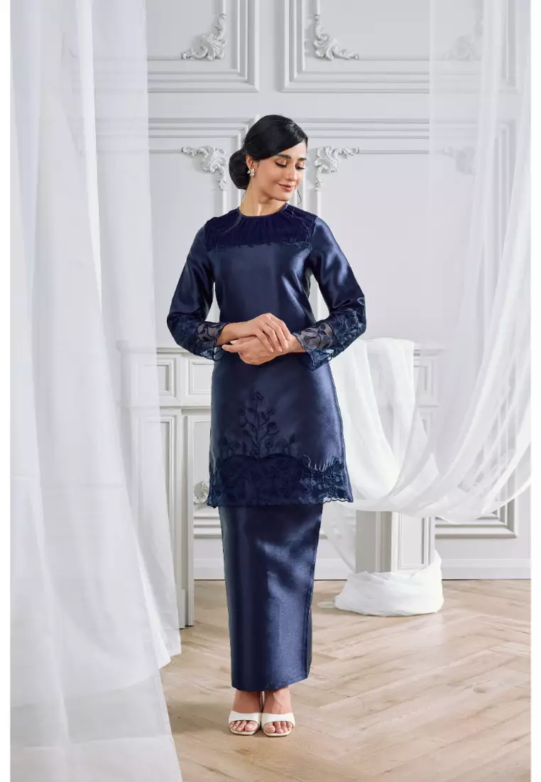 Kurung Moden Madina