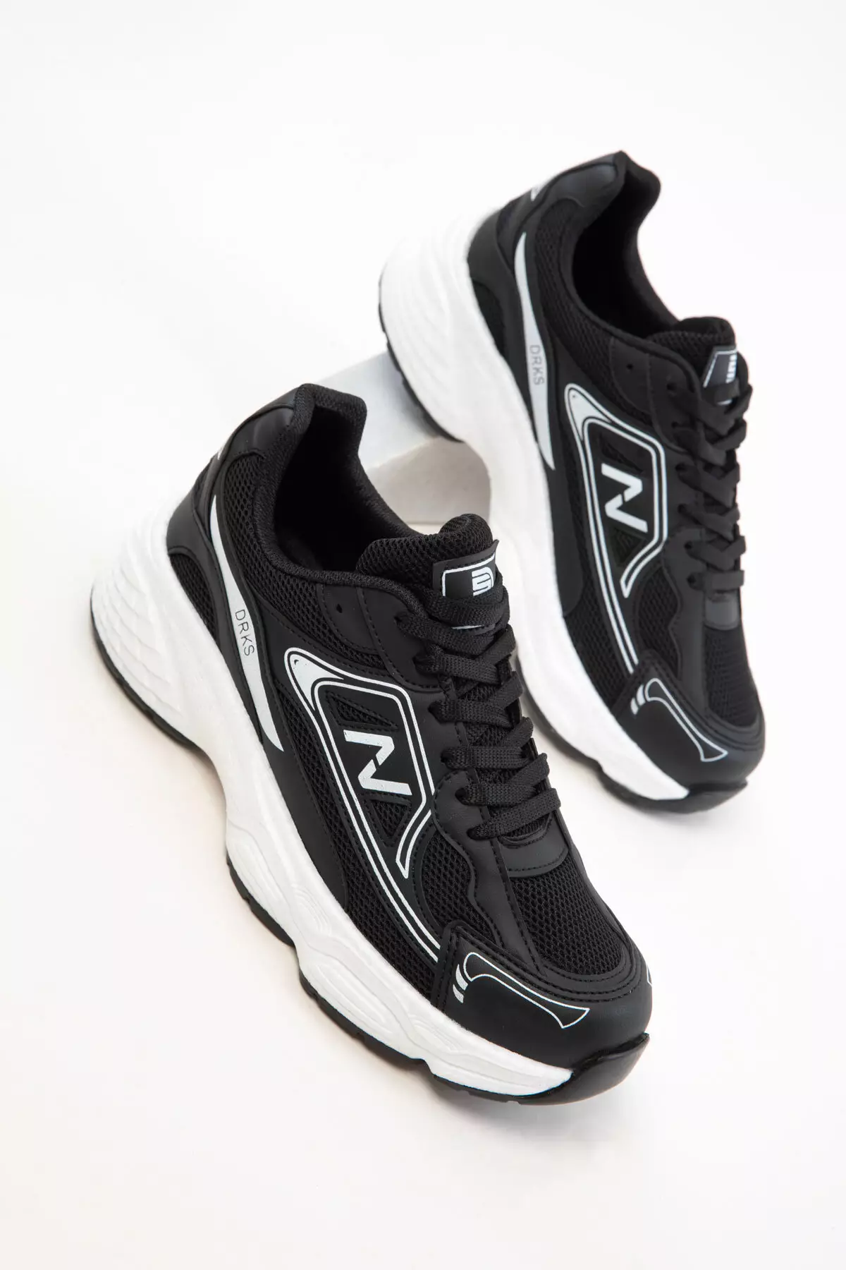 Black-White Women's Sneaker 20762