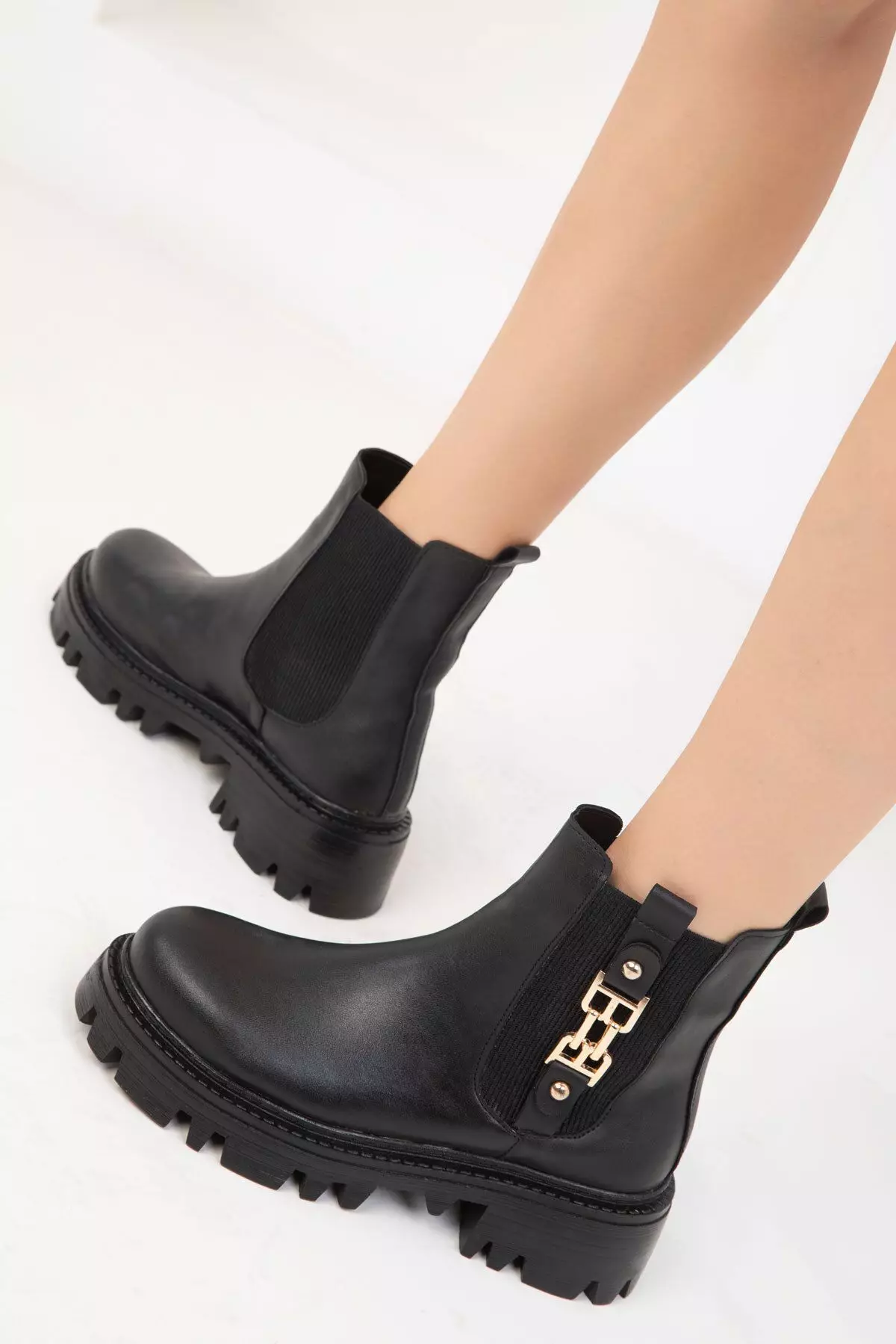 Discount on Soho  shoes - SKU: Side Detail Chelsea Chunk Boots