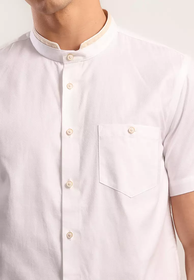 MOC Kemeja Shanghai Lengan Pendek Pria Toro B - White