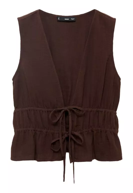 Ruffled Top With Bows