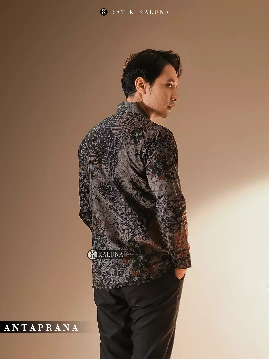 KEMEJA ANTAPRANA MERAH