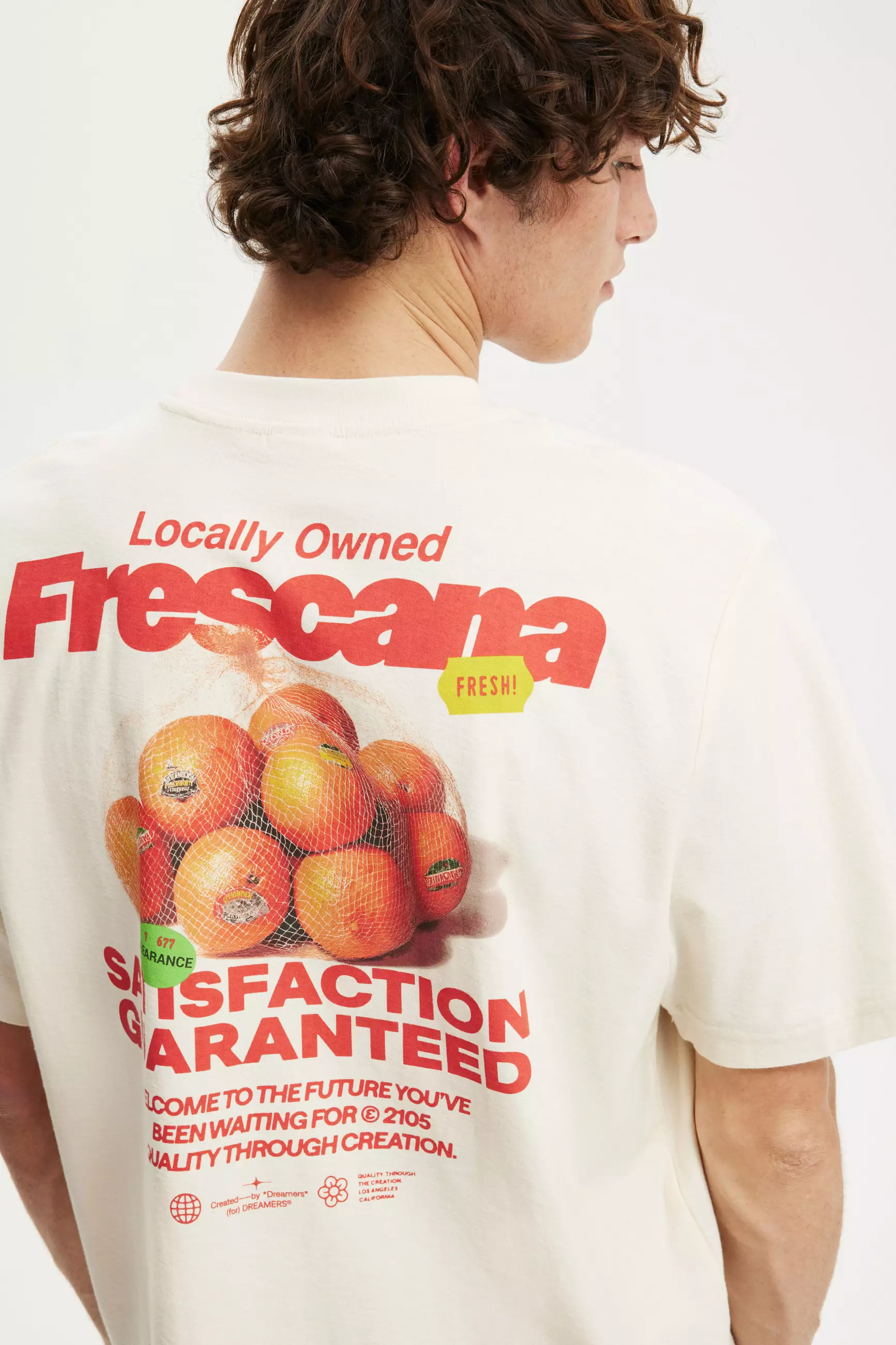 COTTON ON - ATASAN - CROPPED FIT GRAPHIC T-SHIRT