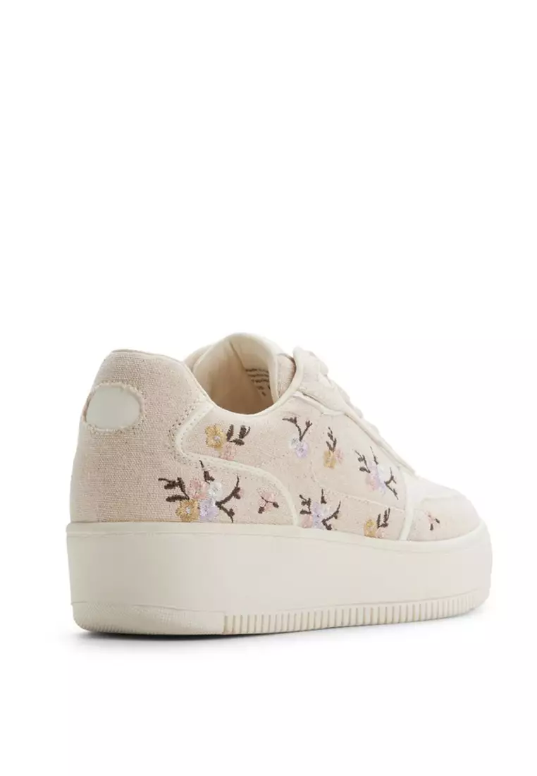 Freshy Sneakers