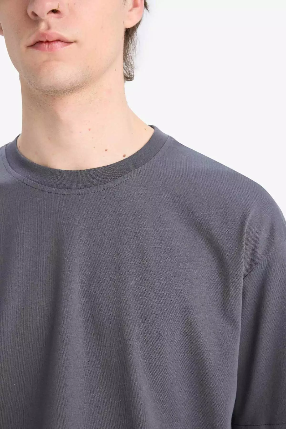 100% 棉 寬鬆闊管圓領基本款淨色短袖T恤 E6885Axns