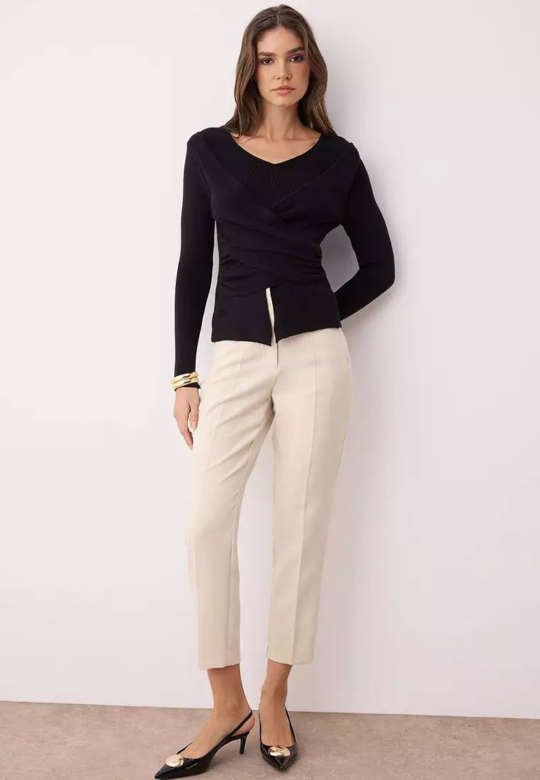 Black Premium Yarn/Special Yarn Fitted/Skin Fitting Top Drape Knitwear Sweater