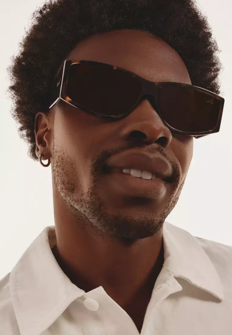 QUAY Not My Fault Sunglasses - Dark Tort/Brown