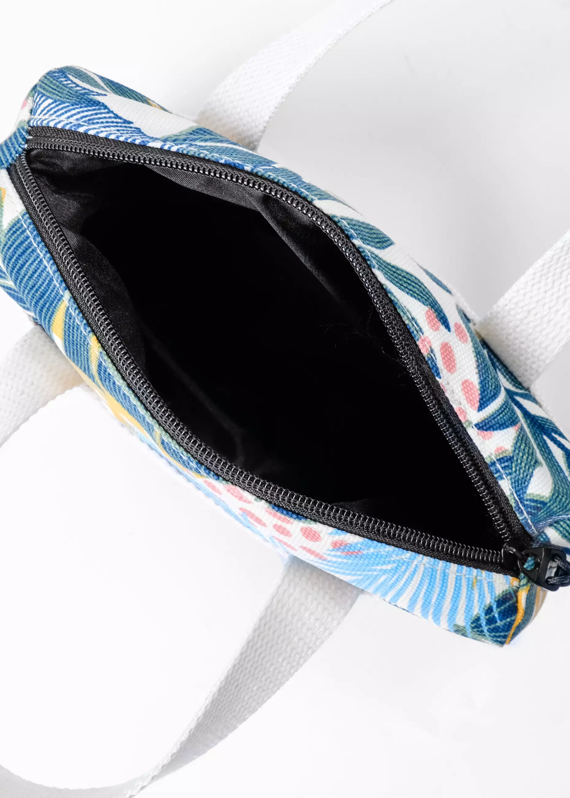 Pamole Pouch Kosmetik Bahan Kanvas Penutup Resleting - PMU Tropical