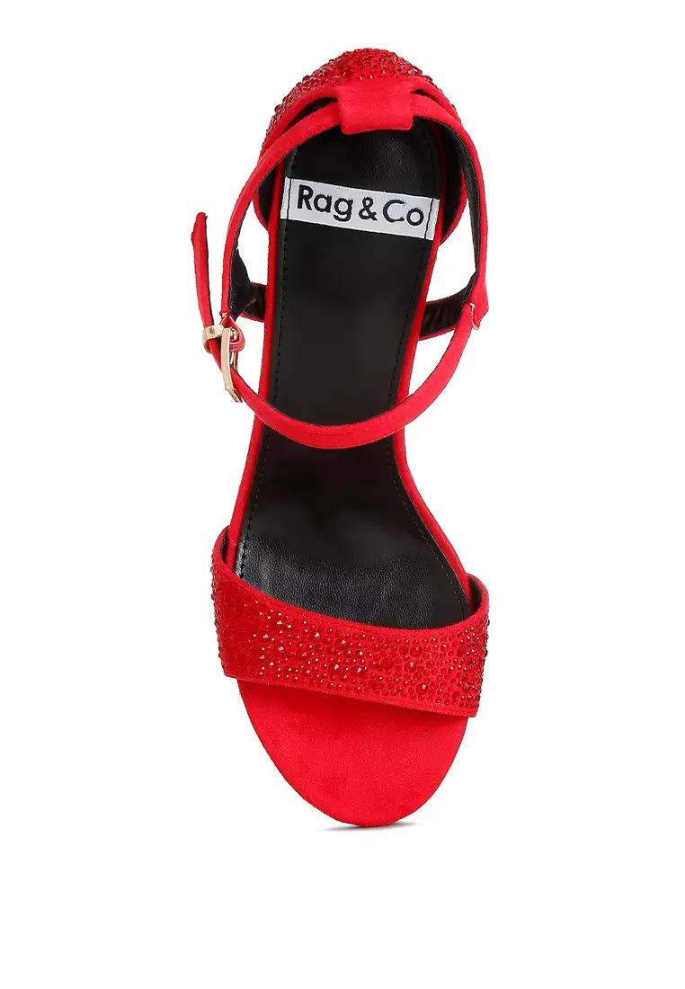 Sandal Berhias Berlian Imitasi dengan Warna Merah