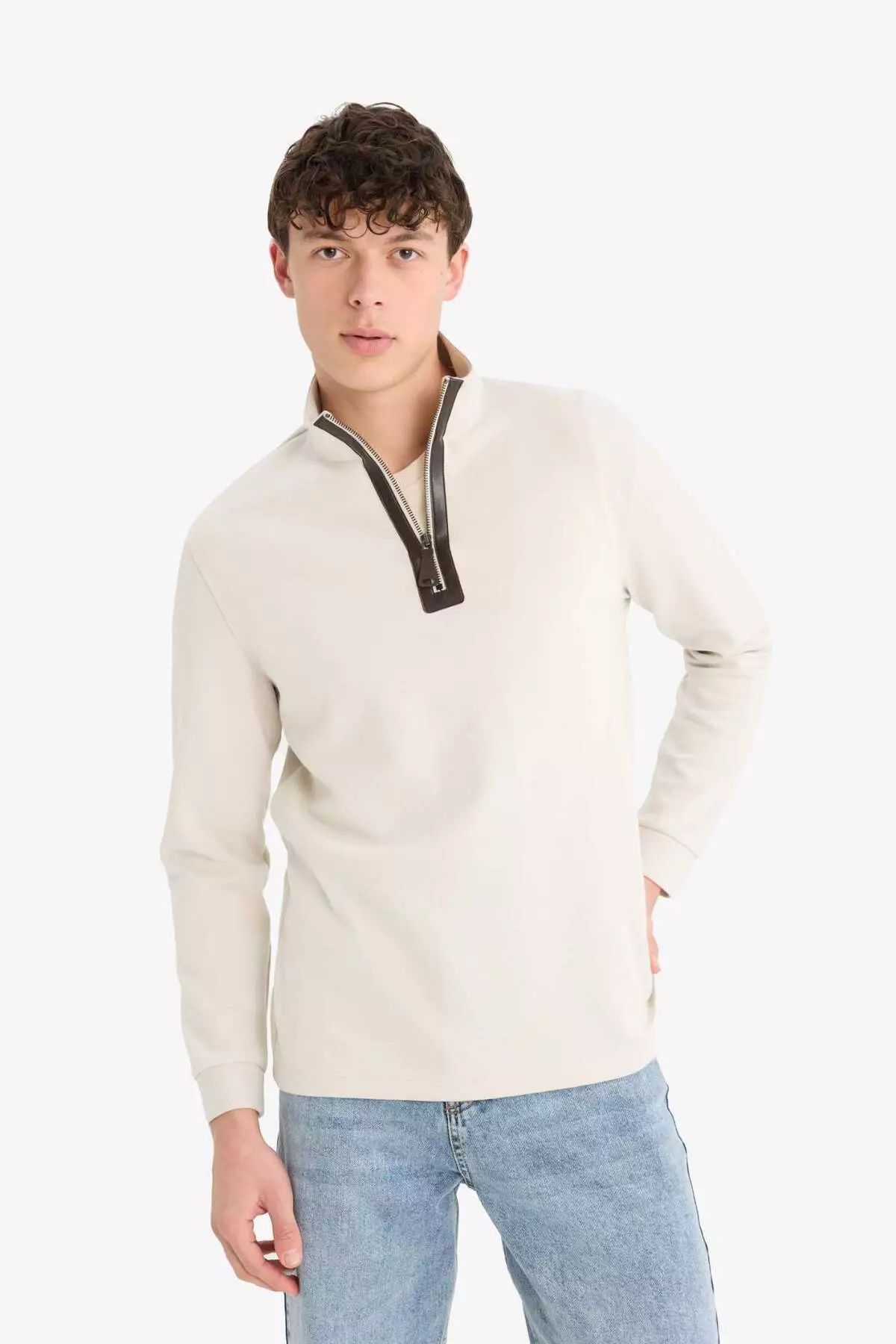 Inverted Stand Collar Half Zip Basic Sweatshirt D7226Ax25Sp