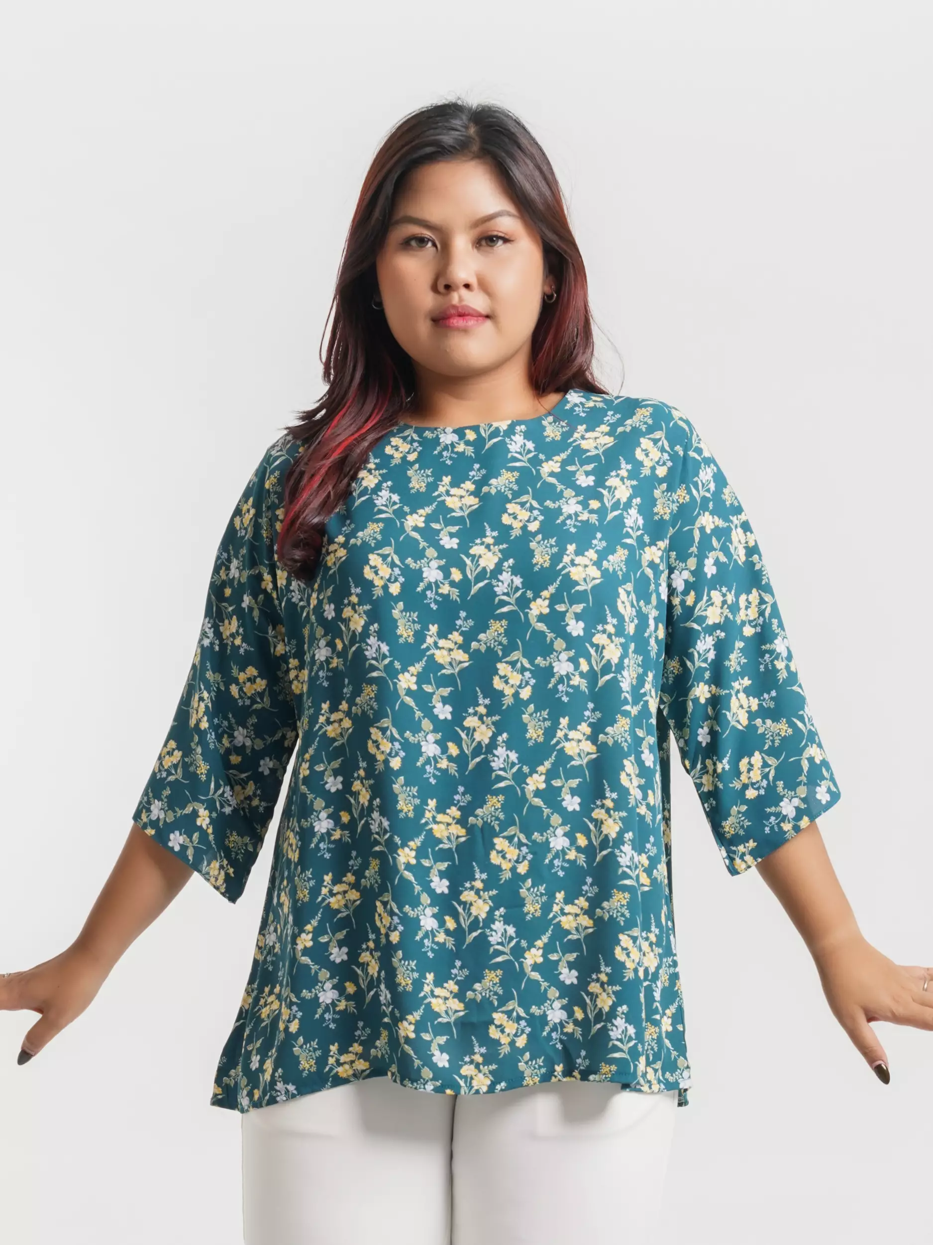 Plus Size Blouse Hera Green Flower