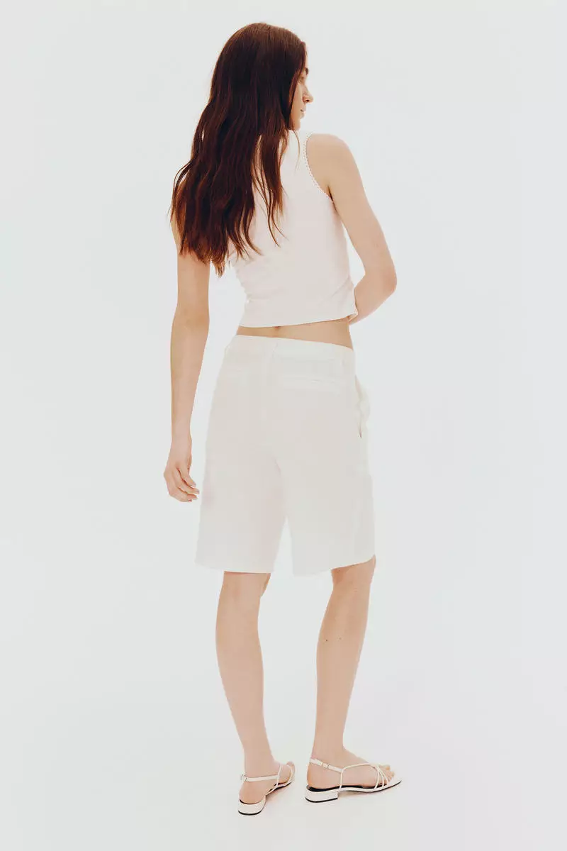 Knee-length linen-blend shorts