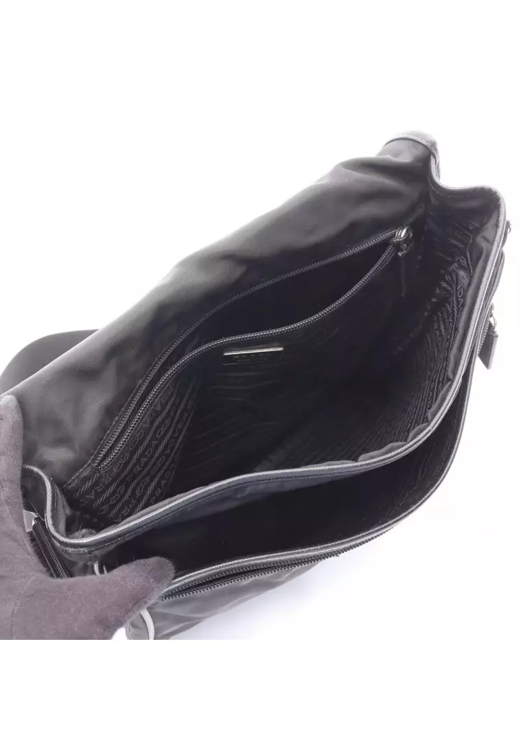 Pre-Loved Prada Messenger bag Shoulder bag Nylon Saffiano leather black