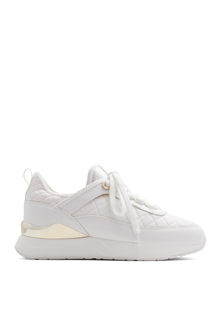 Quiltyn Sneakers