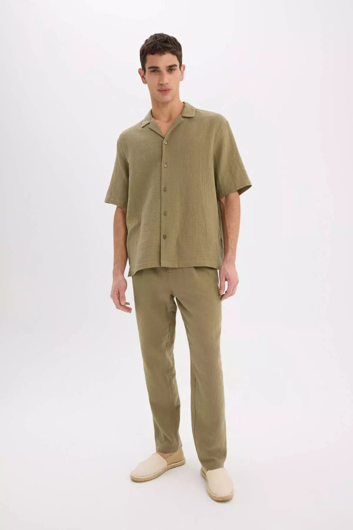 100% 棉 寬鬆剪裁 舒適版型 夏季穆斯林 短腿 棉質運動褲 D6144Ax25Sm